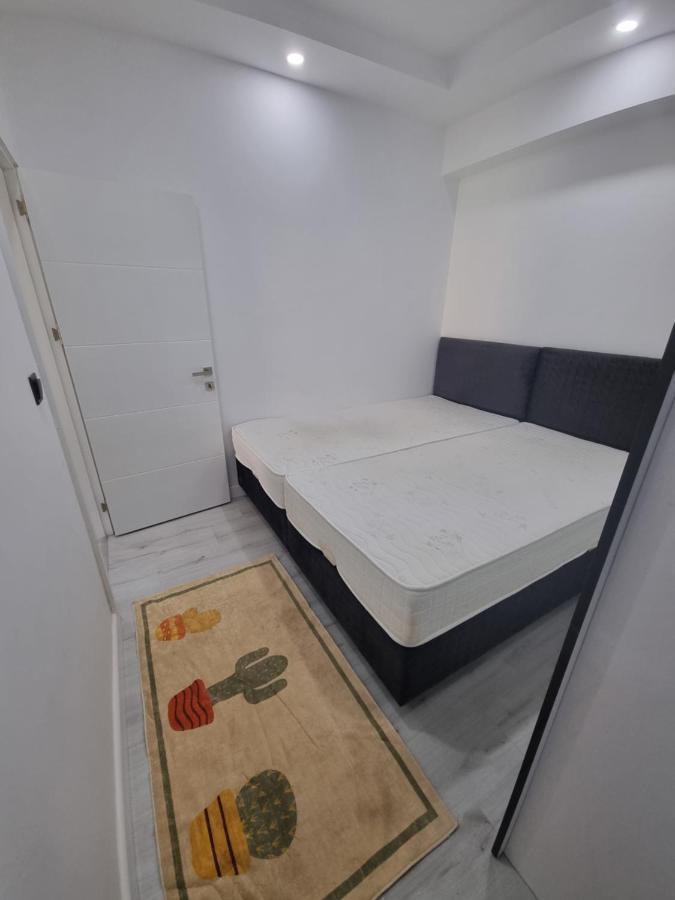 Aloha Airport Guest Home Altinkum  外观 照片